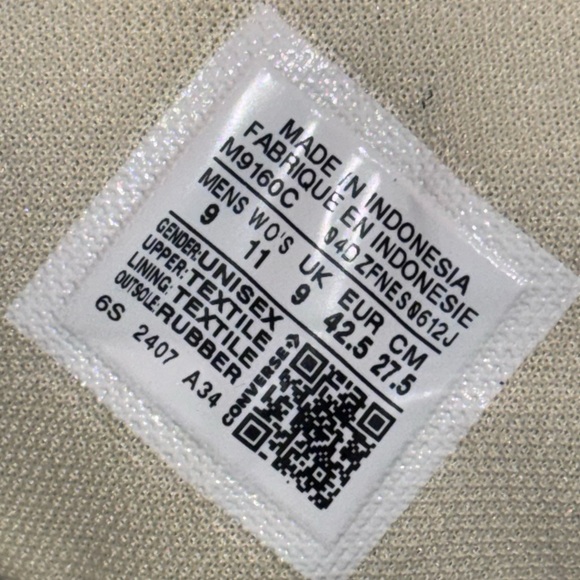 Converse chucks all stars size M 9 W 11 canvas Black and White High-Tops NIB - Picture 8 of 11